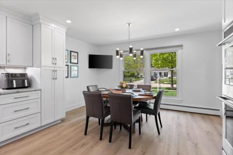1107 Donegal Lane Northbrook IL 60062