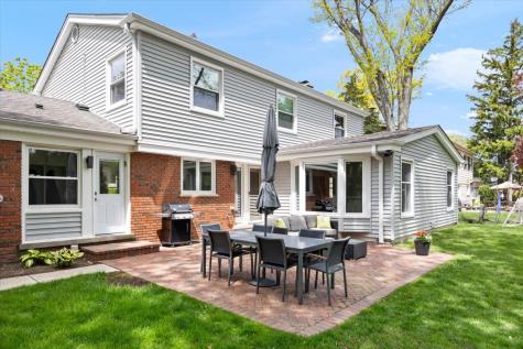 1107 Donegal Lane Northbrook IL 60062
