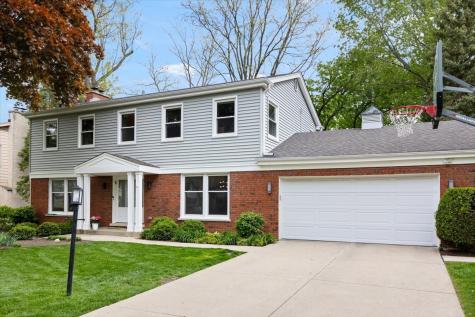 1107 Donegal Lane Northbrook IL 60062