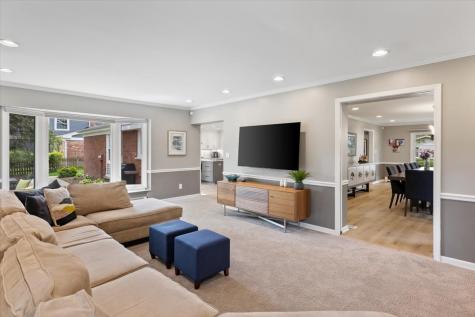 1107 Donegal Lane Northbrook IL 60062
