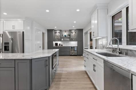 1107 Donegal Lane Northbrook IL 60062