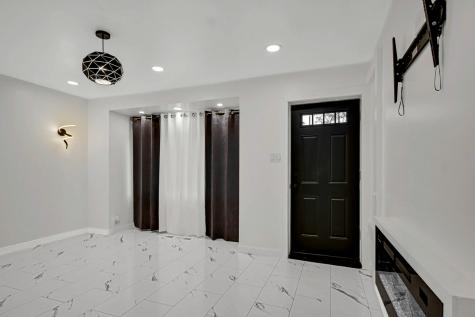 738 West 129th Place Chicago IL 60628