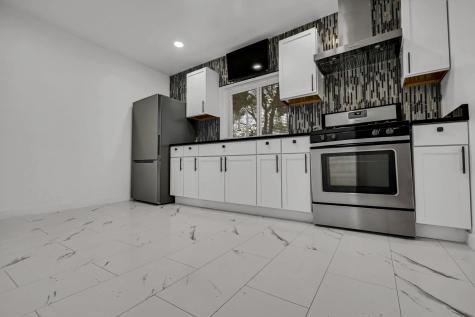 738 West 129th Place Chicago IL 60628