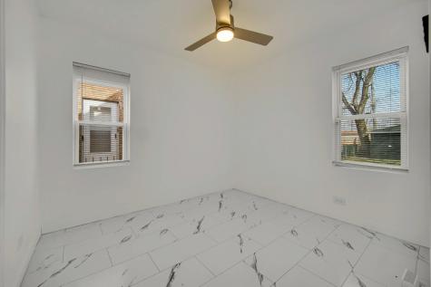 738 West 129th Place Chicago IL 60628