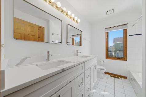 2487 Worthington Drive Aurora IL 60506