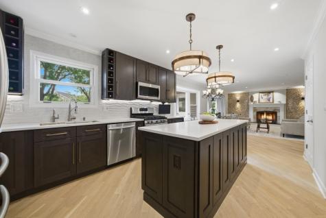 877 North Dovington Drive Hoffman Estates IL 60169