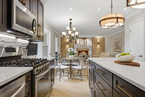 877 North Dovington Drive Hoffman Estates IL 60169