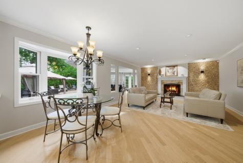 877 North Dovington Drive Hoffman Estates IL 60169
