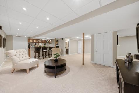 877 North Dovington Drive Hoffman Estates IL 60169