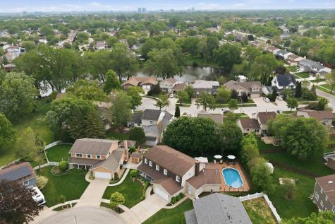 877 North Dovington Drive Hoffman Estates IL 60169