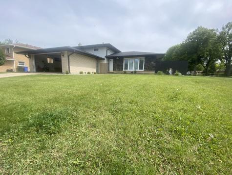 1801 East Aztec Lane Mount Prospect IL 60056
