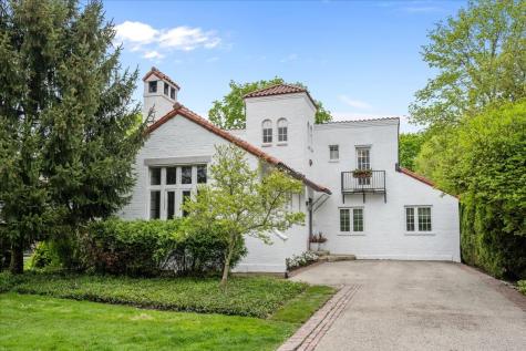 1208 Oak Street Winnetka IL 60093