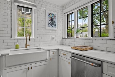 1208 Oak Street Winnetka IL 60093