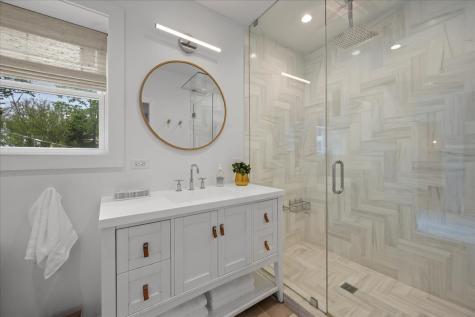 1208 Oak Street Winnetka IL 60093