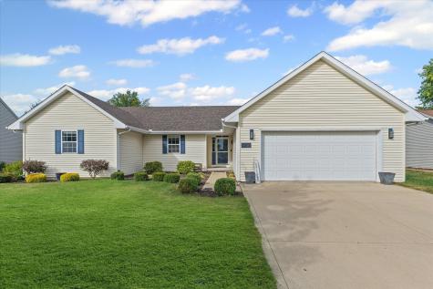1708 Magnolia Drive St. Joseph IL 61873