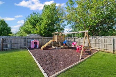 1708 Magnolia Drive St. Joseph IL 61873