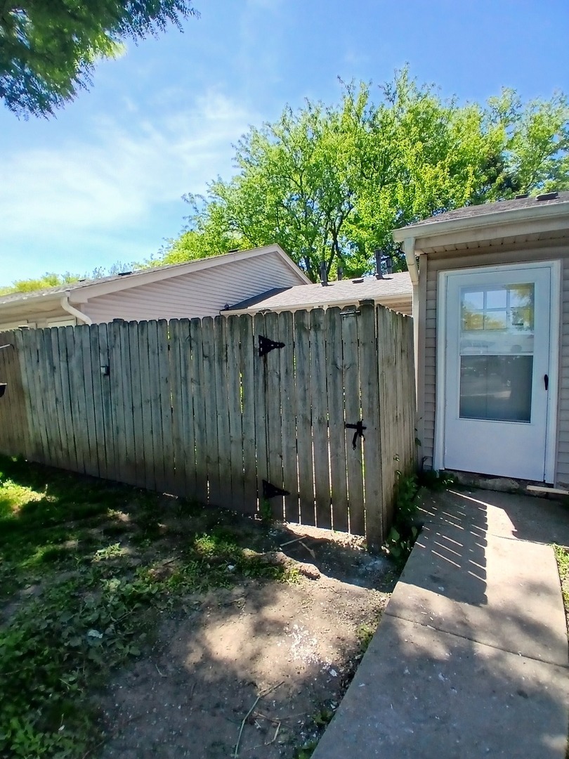 12 Fernwood Drive Bolingbrook IL 60440