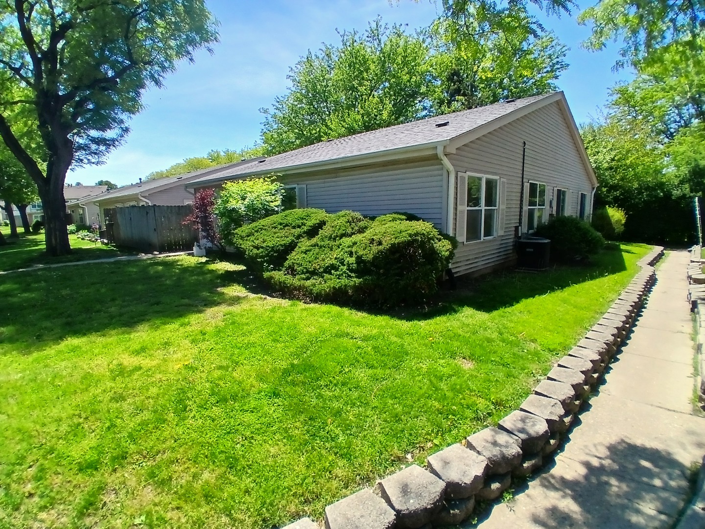12 Fernwood Drive Bolingbrook IL 60440