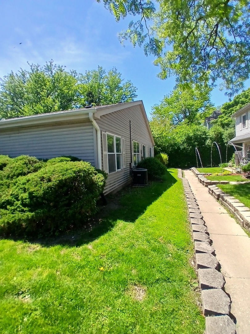 12 Fernwood Drive Bolingbrook IL 60440