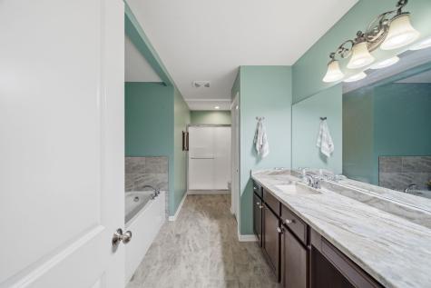 25653 South Riley Erin Road Manhattan IL 60442
