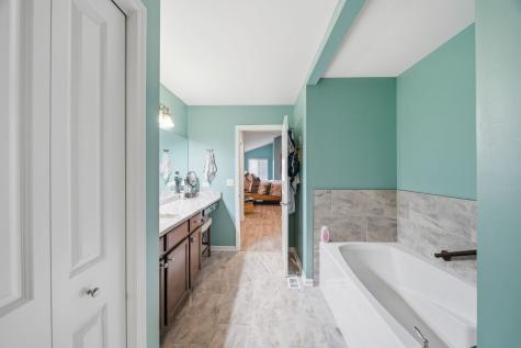 25653 South Riley Erin Road Manhattan IL 60442