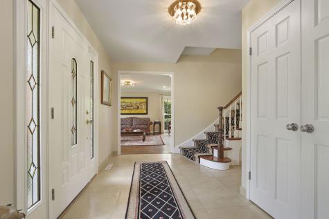 1427 Woodhill Drive Northbrook IL 60062