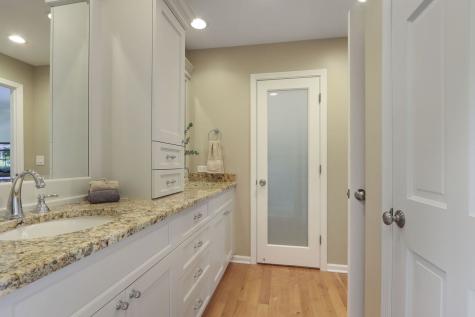 1427 Woodhill Drive Northbrook IL 60062