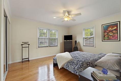 1427 Woodhill Drive Northbrook IL 60062