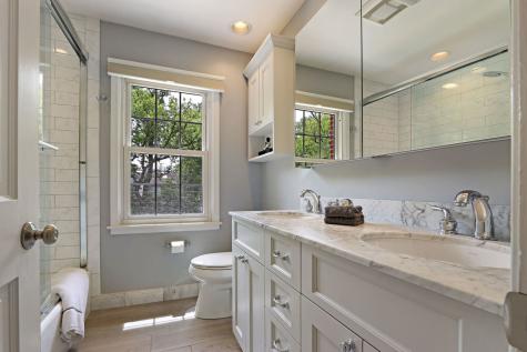 1427 Woodhill Drive Northbrook IL 60062