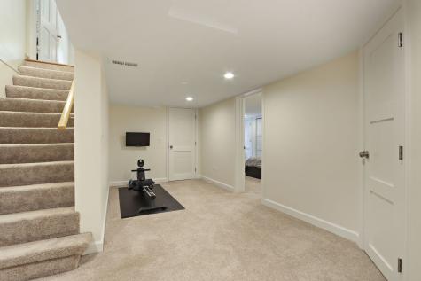 1427 Woodhill Drive Northbrook IL 60062