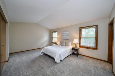 2264 Briarhill Drive Naperville IL 60565