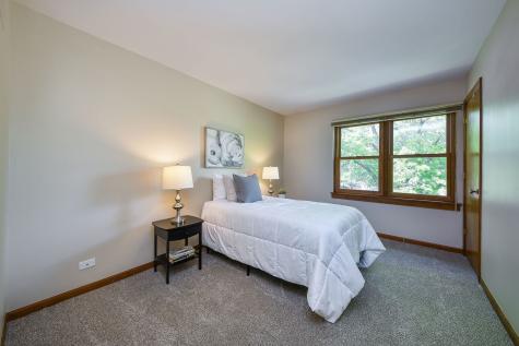 2264 Briarhill Drive Naperville IL 60565