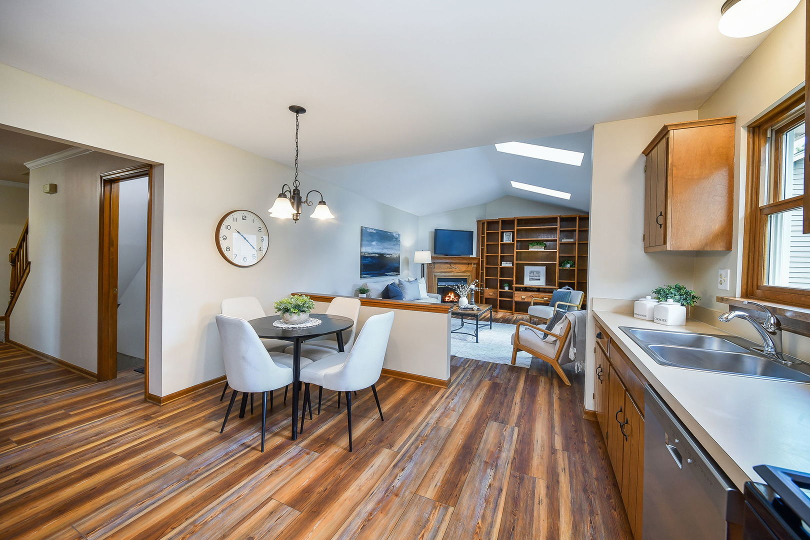 2264 Briarhill Drive Naperville IL 60565