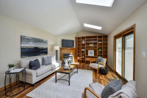 2264 Briarhill Drive Naperville IL 60565