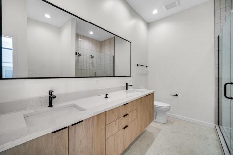 6218 South Woodlawn Avenue Chicago IL 60637