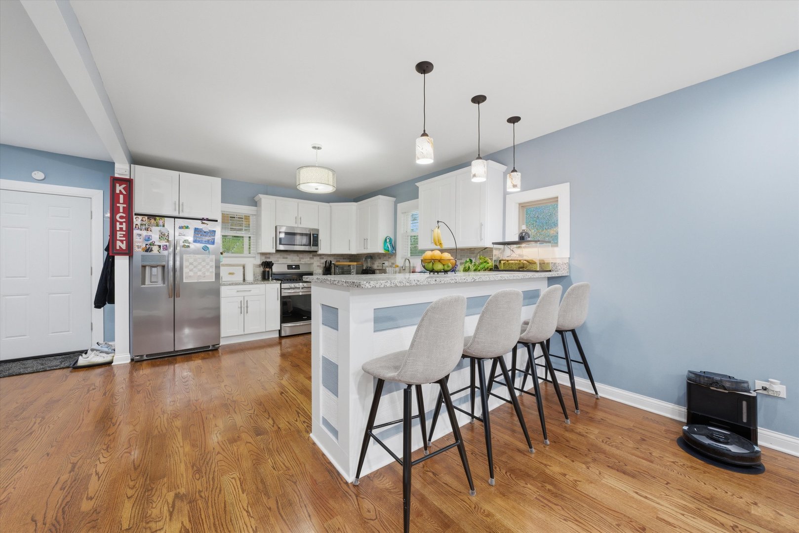 1053 West 104th Place Chicago IL 60643