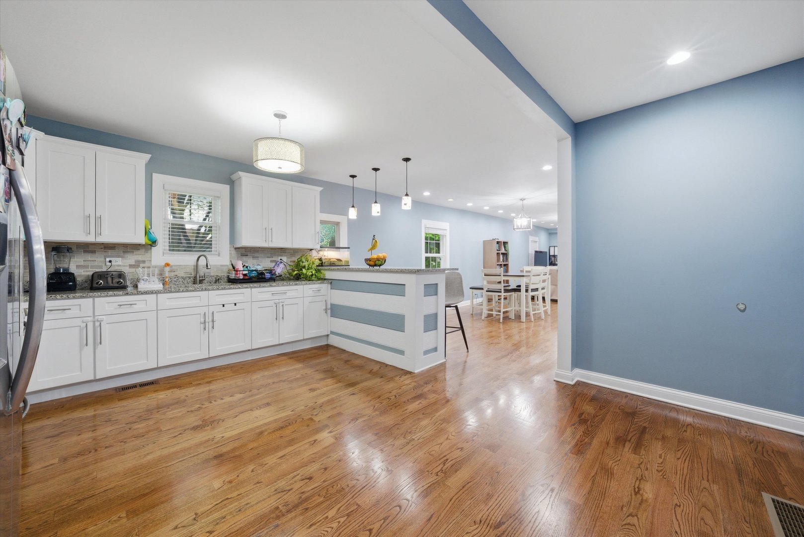 1053 West 104th Place Chicago IL 60643