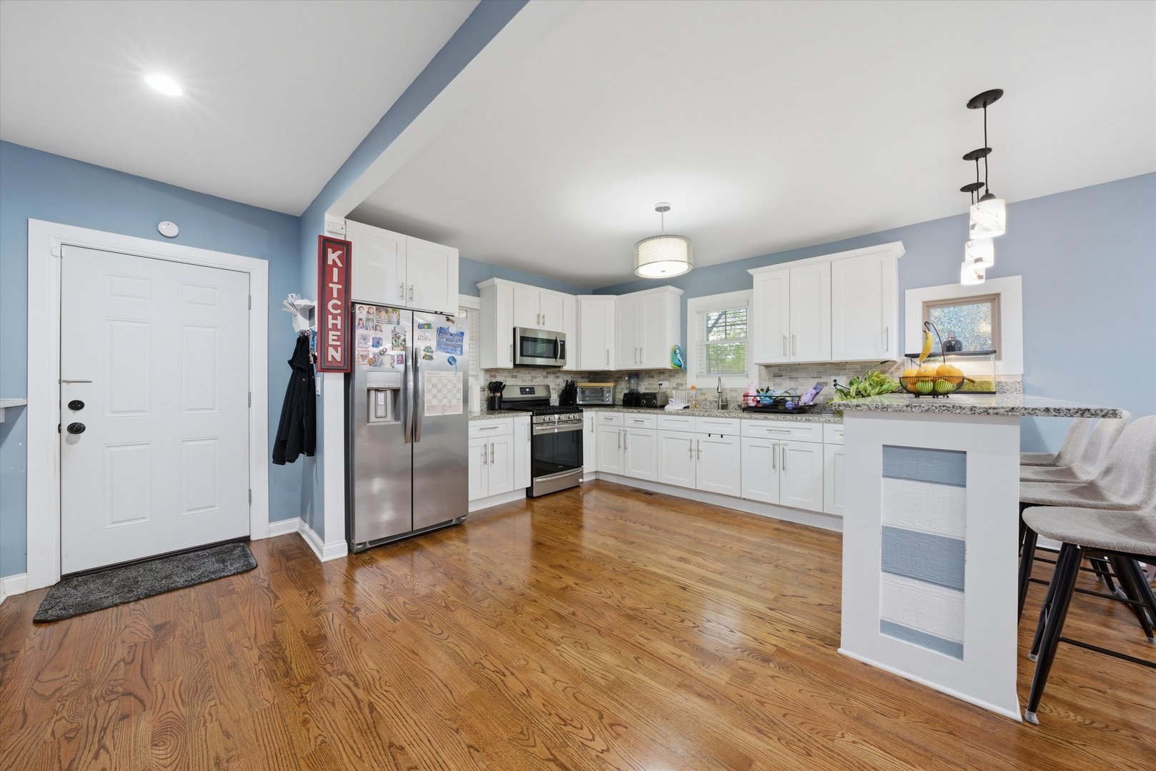 1053 West 104th Place Chicago IL 60643
