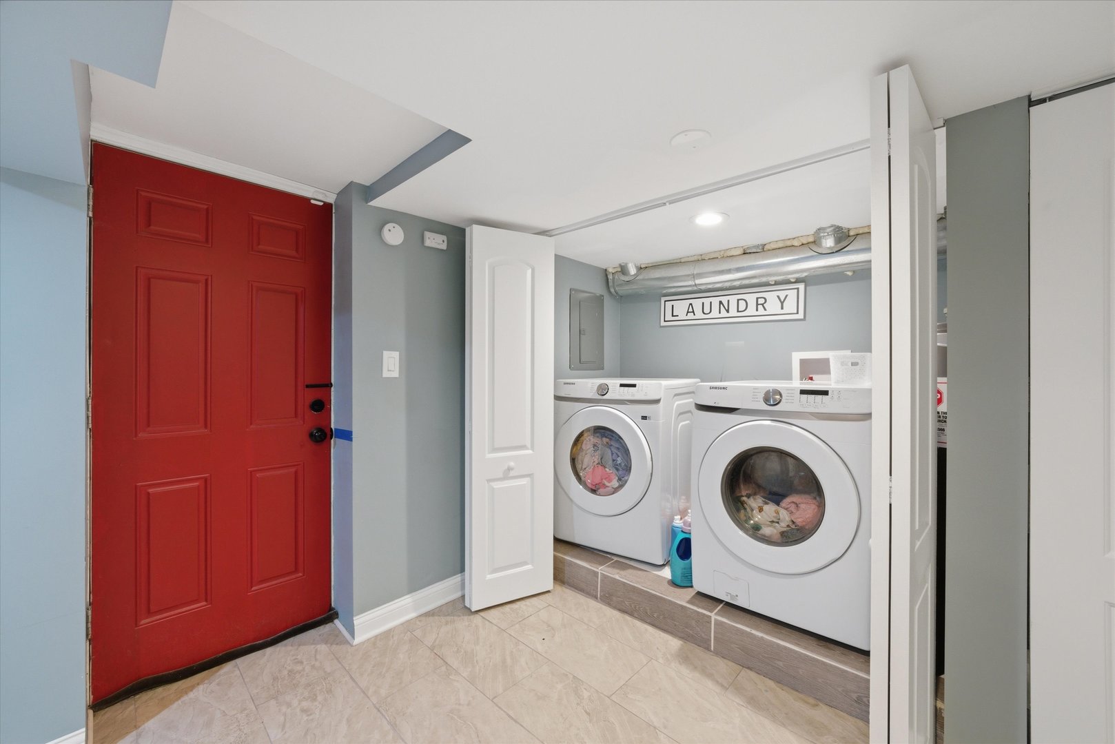 1053 West 104th Place Chicago IL 60643
