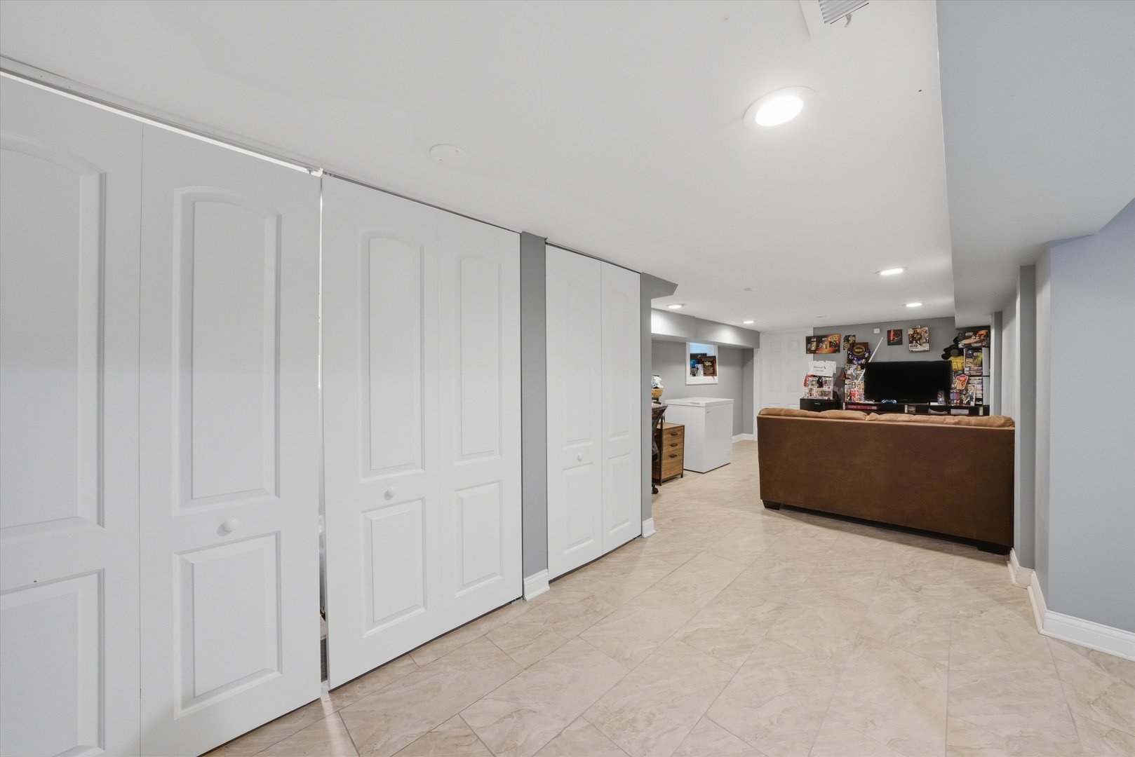 1053 West 104th Place Chicago IL 60643