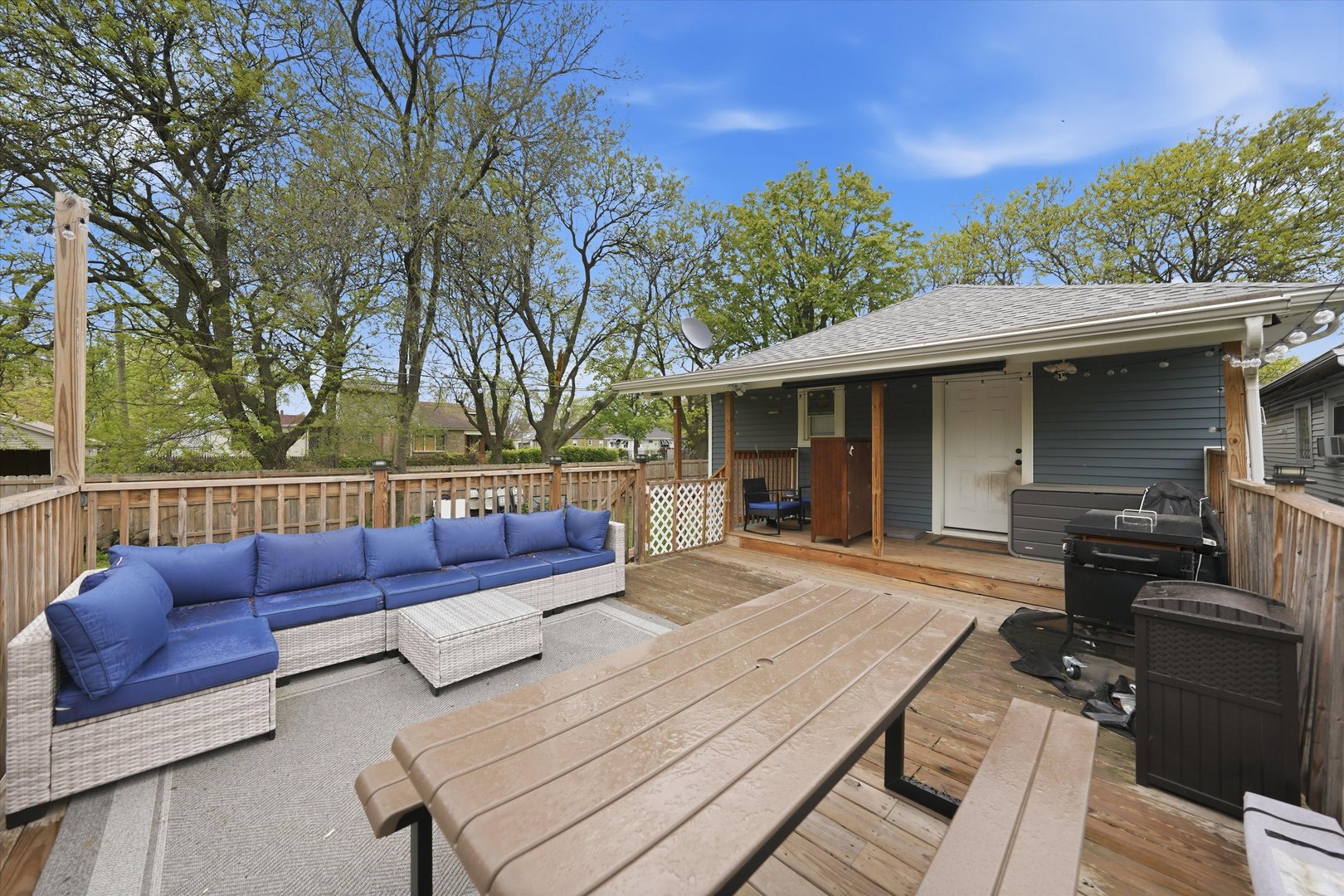 1053 West 104th Place Chicago IL 60643