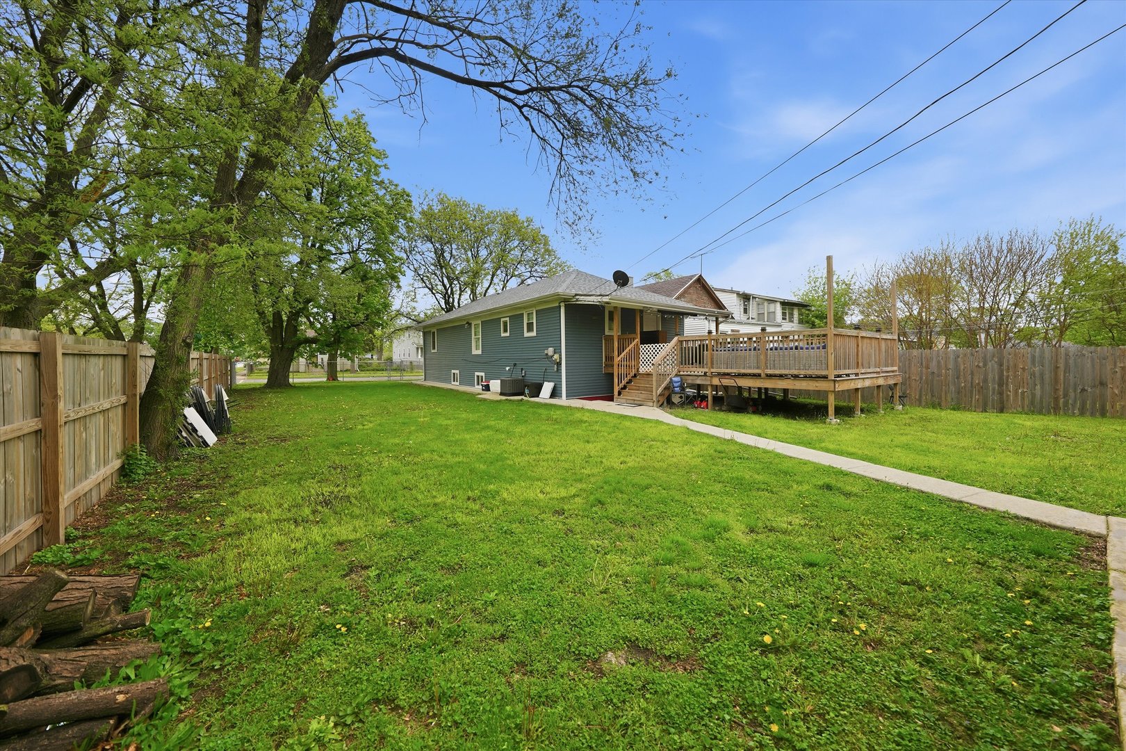 1053 West 104th Place Chicago IL 60643