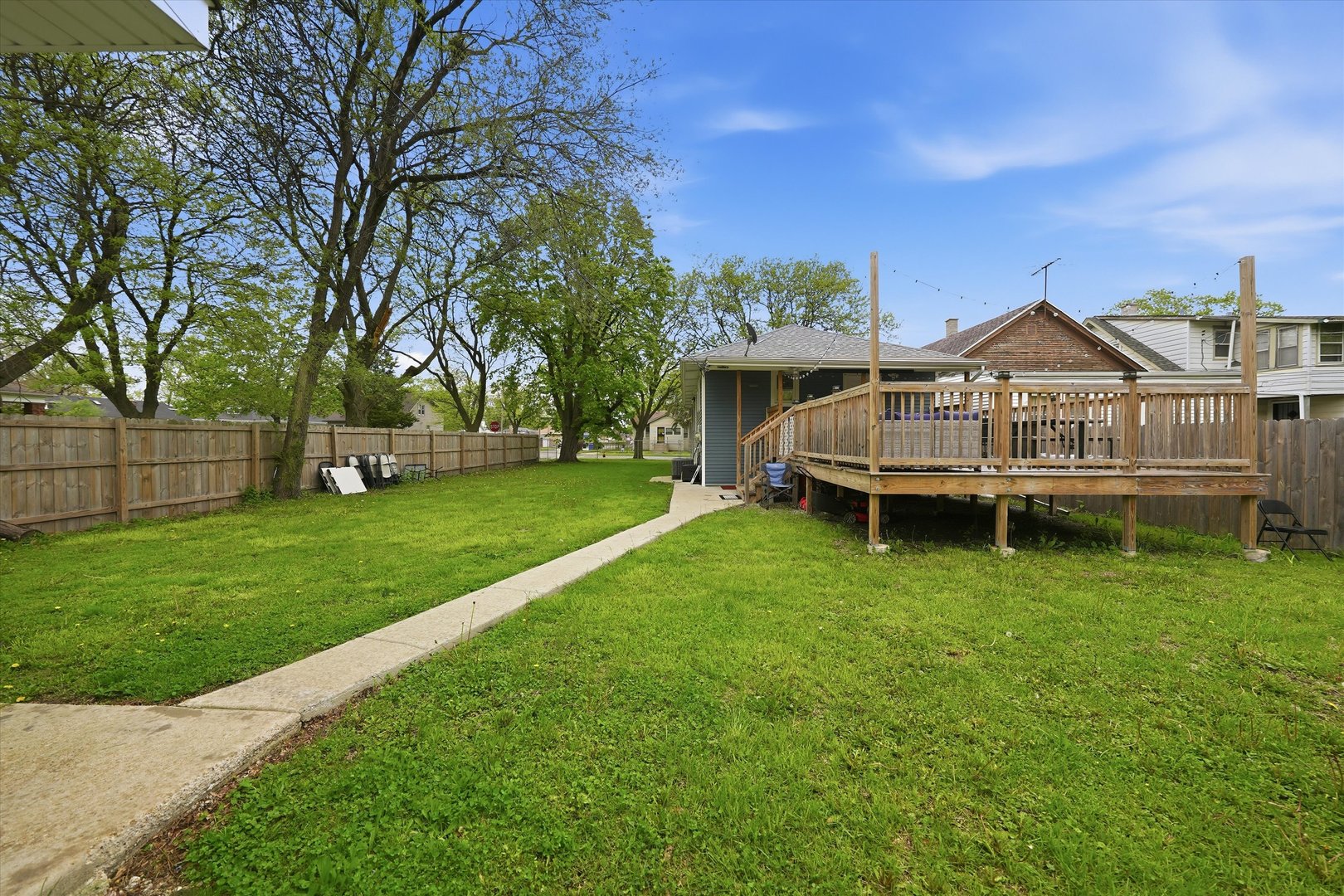 1053 West 104th Place Chicago IL 60643