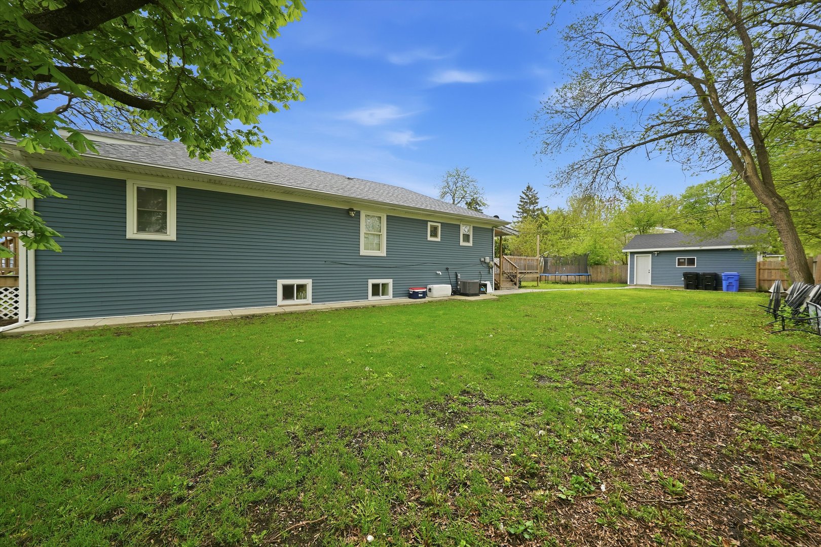 1053 West 104th Place Chicago IL 60643