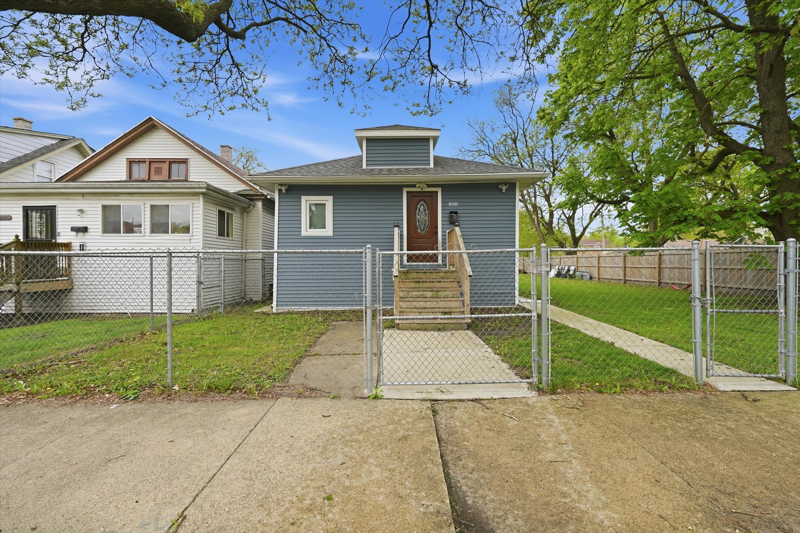 1053 West 104th Place Chicago IL 60643