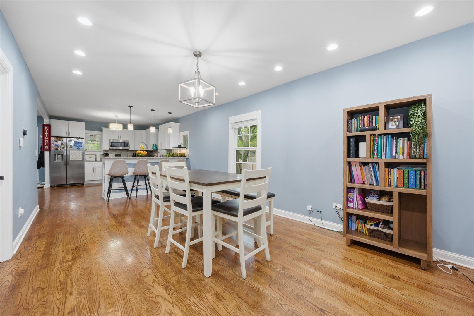 1053 West 104th Place Chicago IL 60643