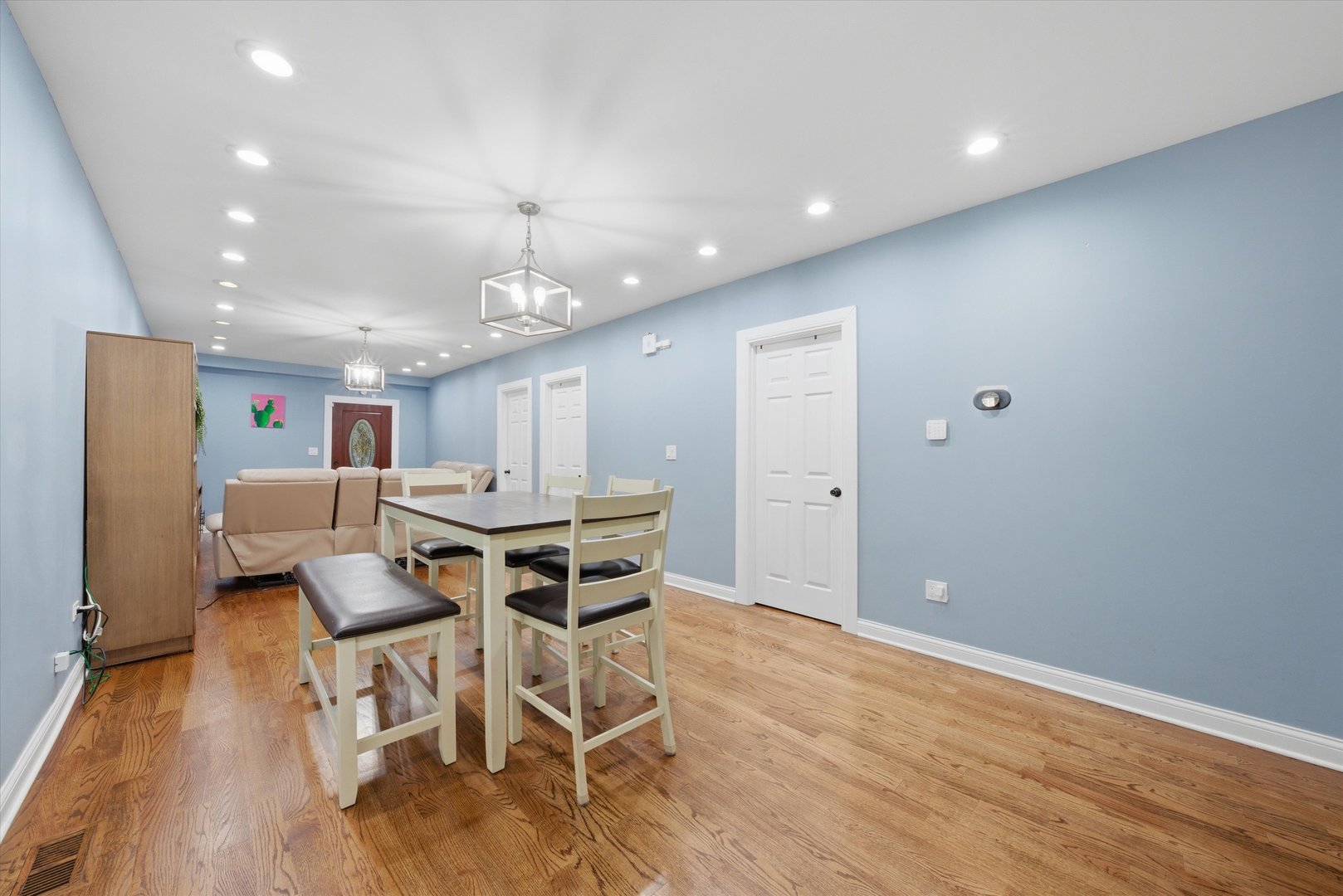 1053 West 104th Place Chicago IL 60643