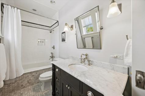 11 South Adams Street Hinsdale IL 60521