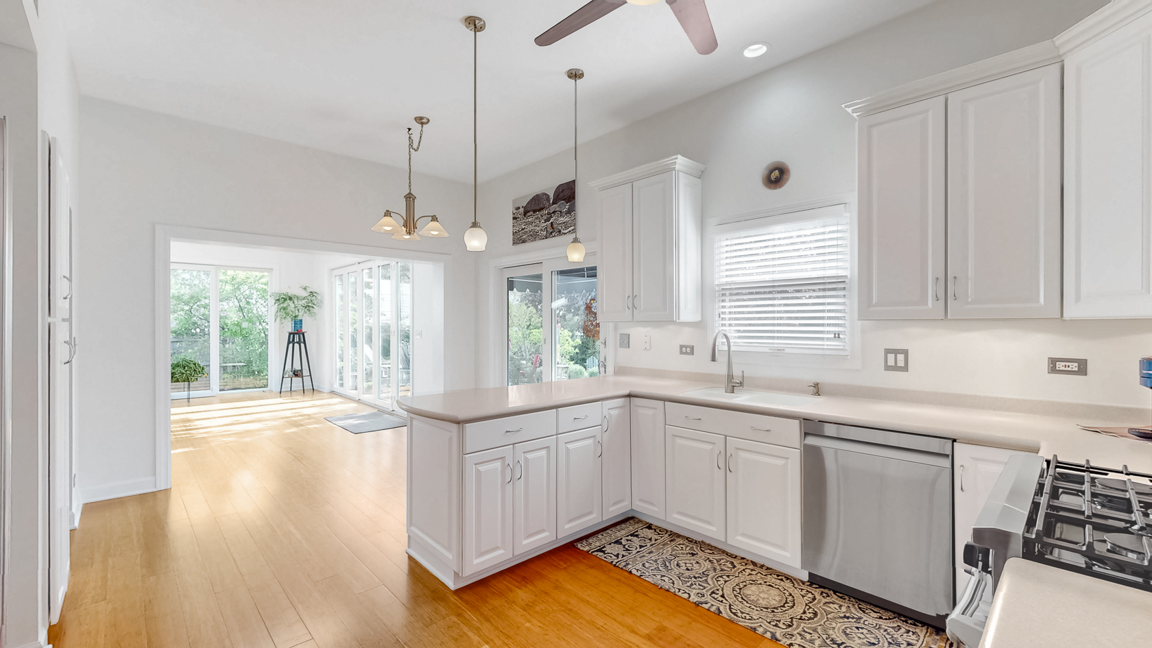 526 Spruce Lane Lisle IL 60532