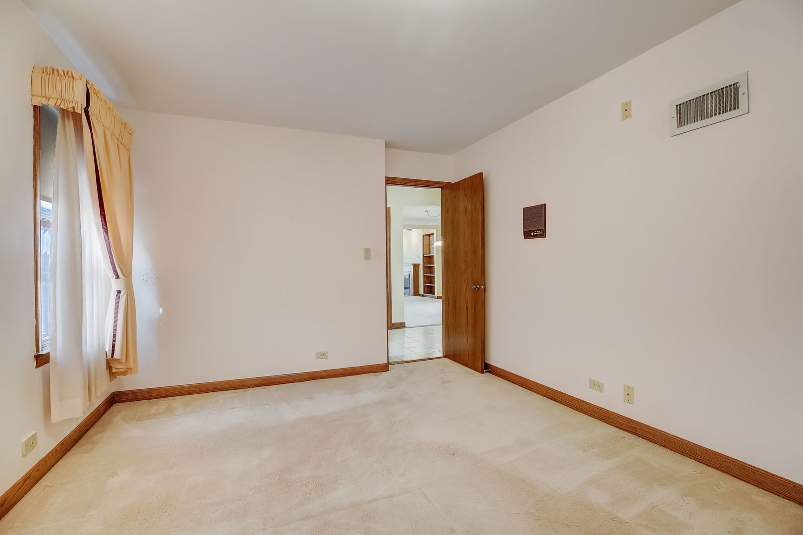 6047 North Sacramento Avenue Chicago IL 60659